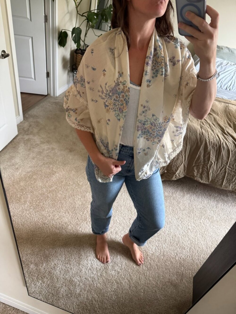 Vintage Caro Laurie Floral Butterfly Print Triangle Shawl with Ruffles